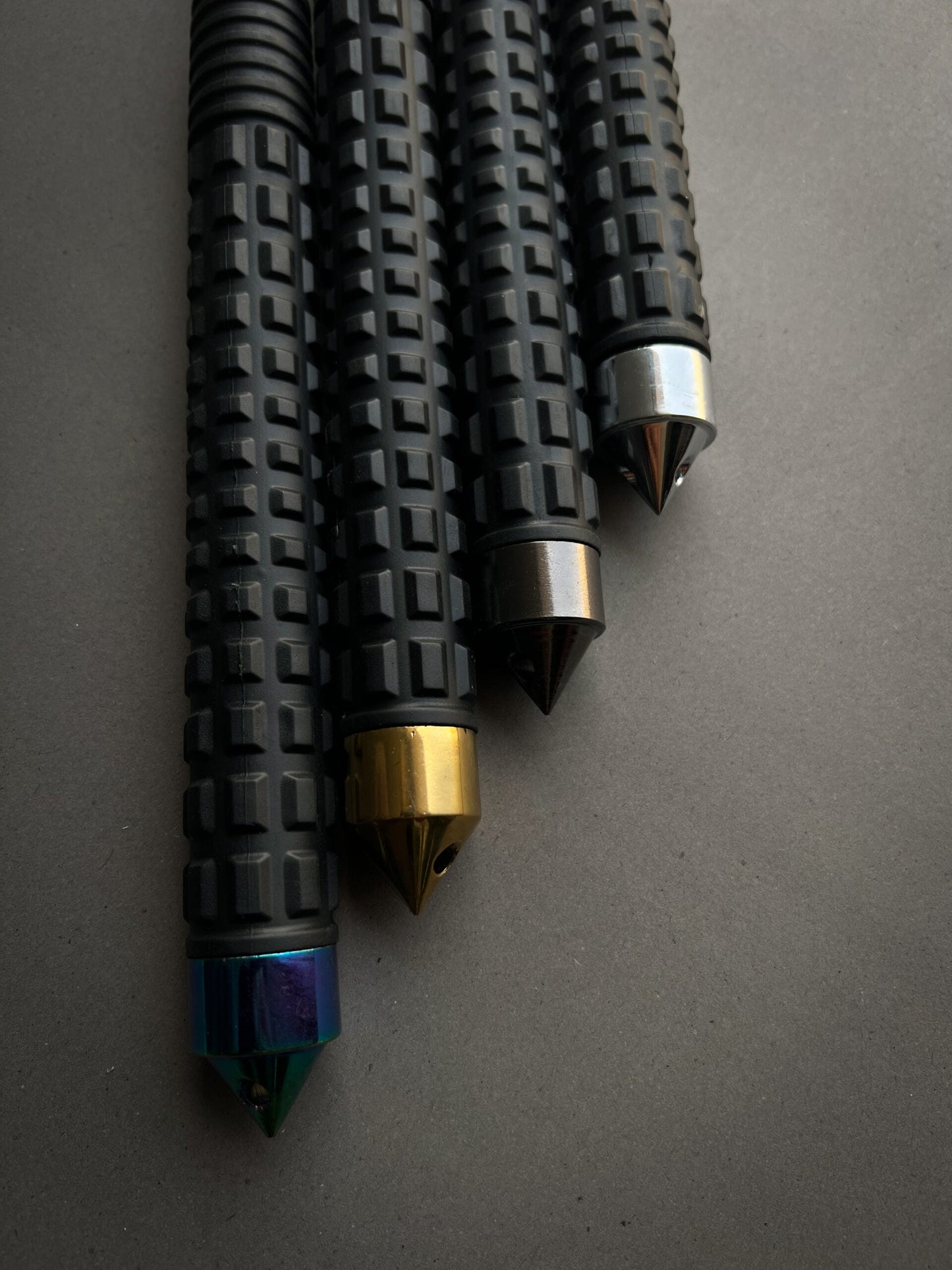 New Design Extendable Tactical baton with glass breaker